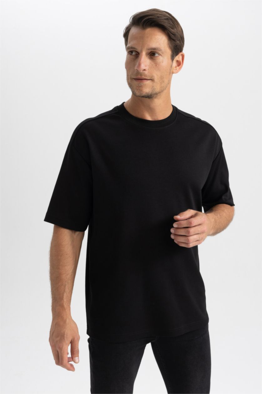 MAN Black Oversize Fit Short Sleeve T-Shirt