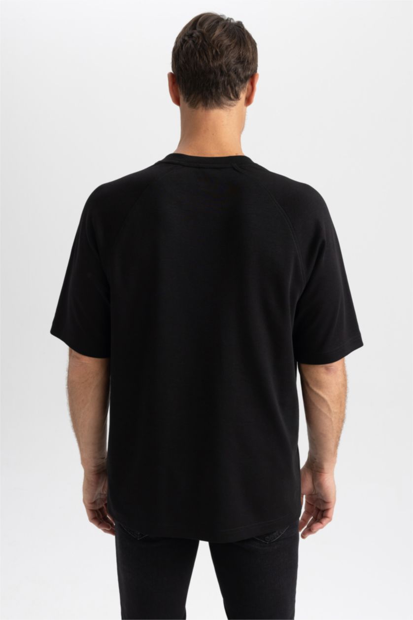 MAN Black Oversize Fit Short Sleeve T-Shirt