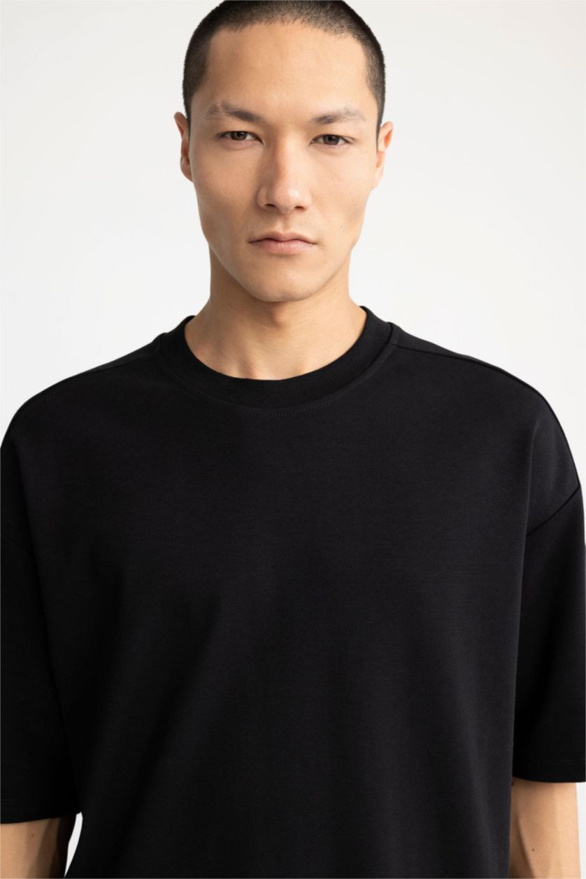 MAN Black Oversize Fit Short Sleeve T-Shirt
