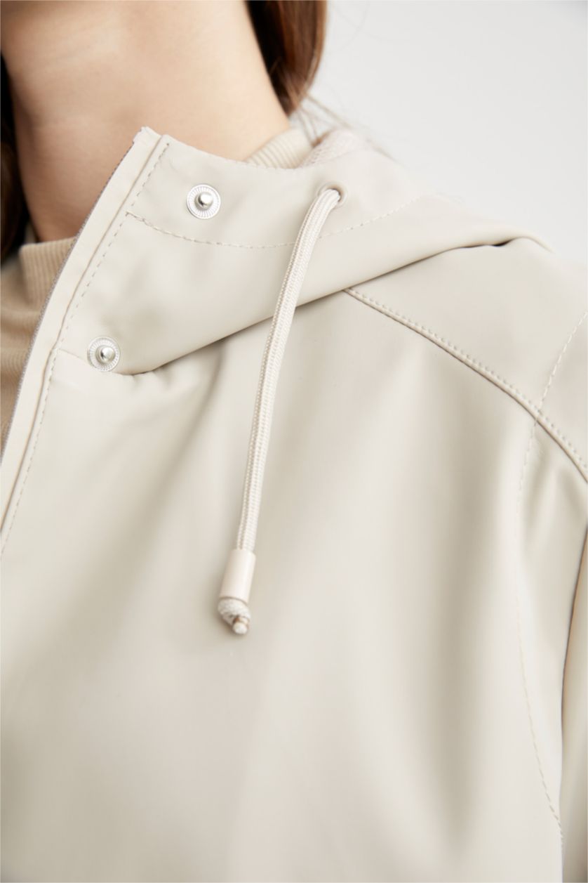 Kadın Kum Yağmurluk