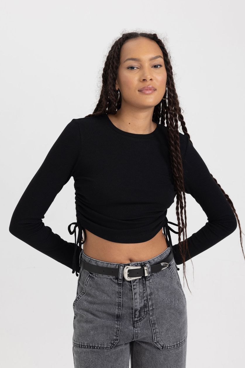 FEMME Noir T-Shirt À Manches Longues En Tricot Coupe Slim Col Ras Du Cou