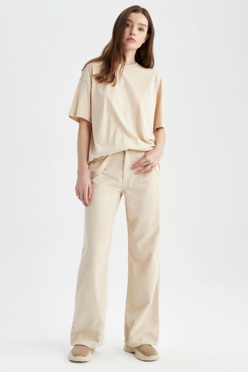 حريمي بيج فاتح تي شيرت اوفر سايز قطن وأكمام قصيرة