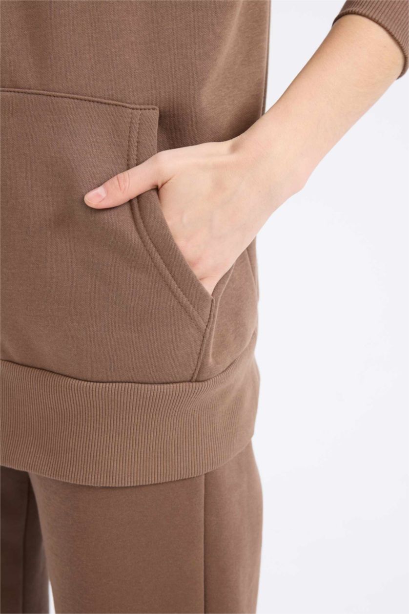 Kadın Kahve Oversize Geniş Kalıp Kapüşonlu Cepli Basic Düz Fermuarlı Sweatshirt