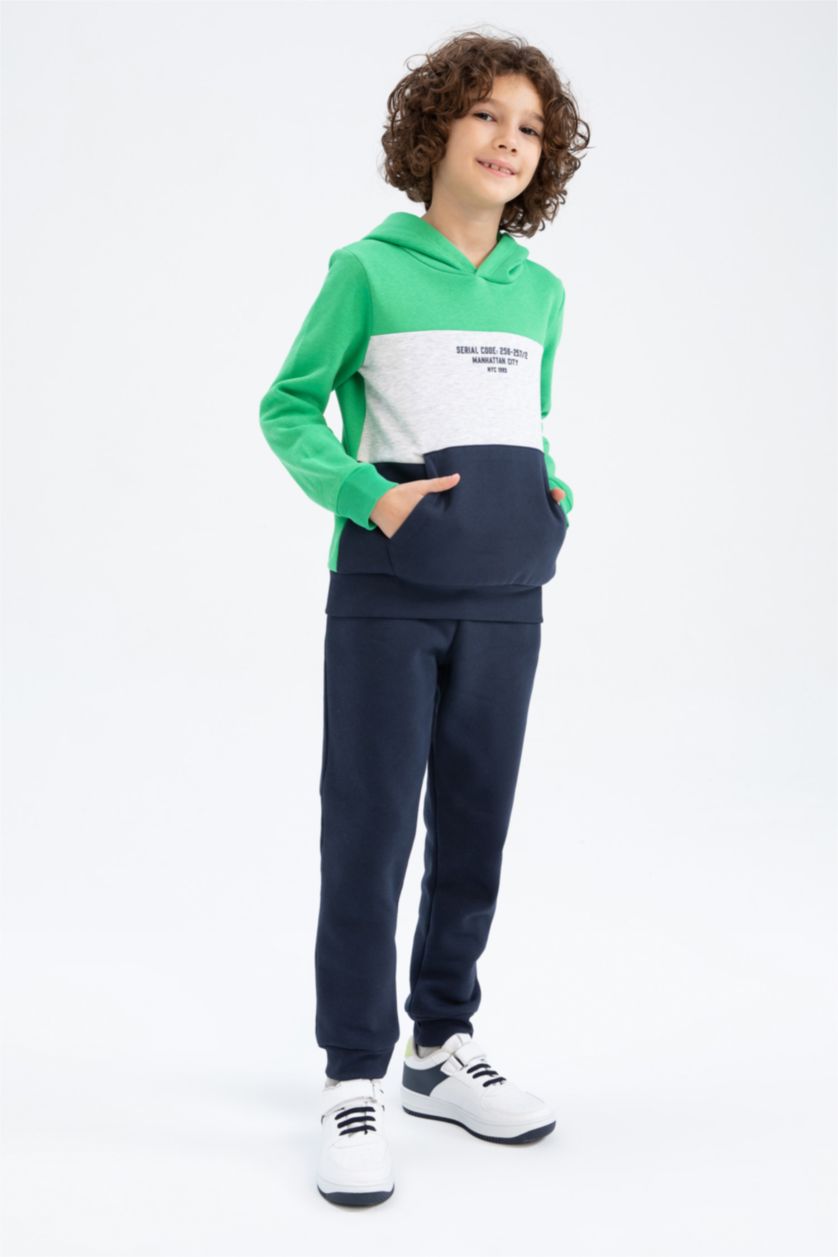 أولاد أخضر طقم ولادي بغطاء للرأس - قطعتين