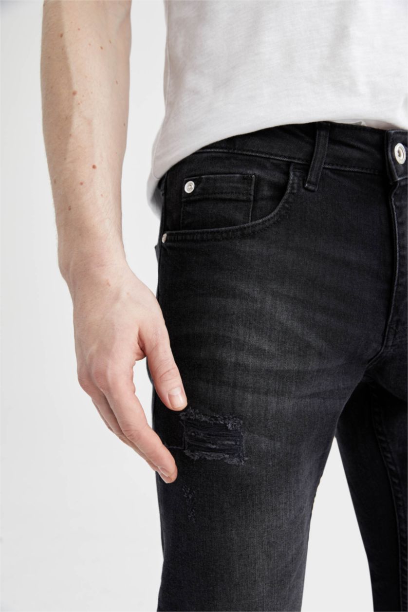 Man Black Skinny Comfort Fit Narrow Leg Jean Trousers