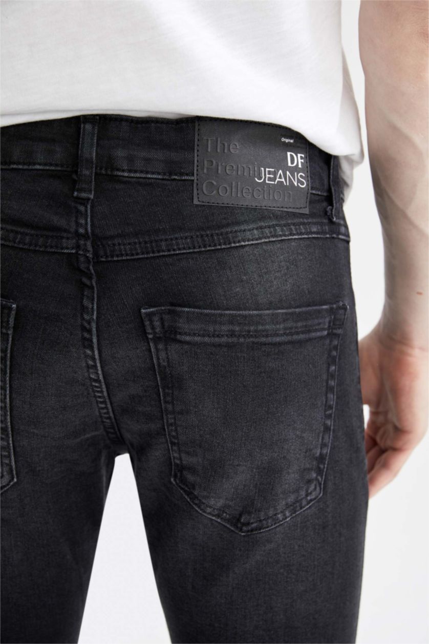 Man Black Skinny Comfort Fit Narrow Leg Jean Trousers