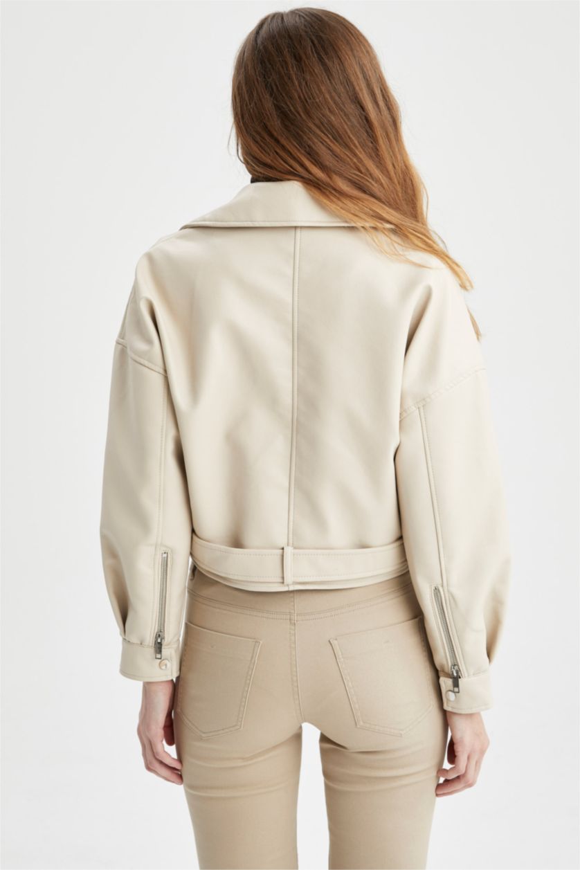 Kadın Kum Relax Fit Kemer Detaylı Su İtici Suni Deri Ceket
