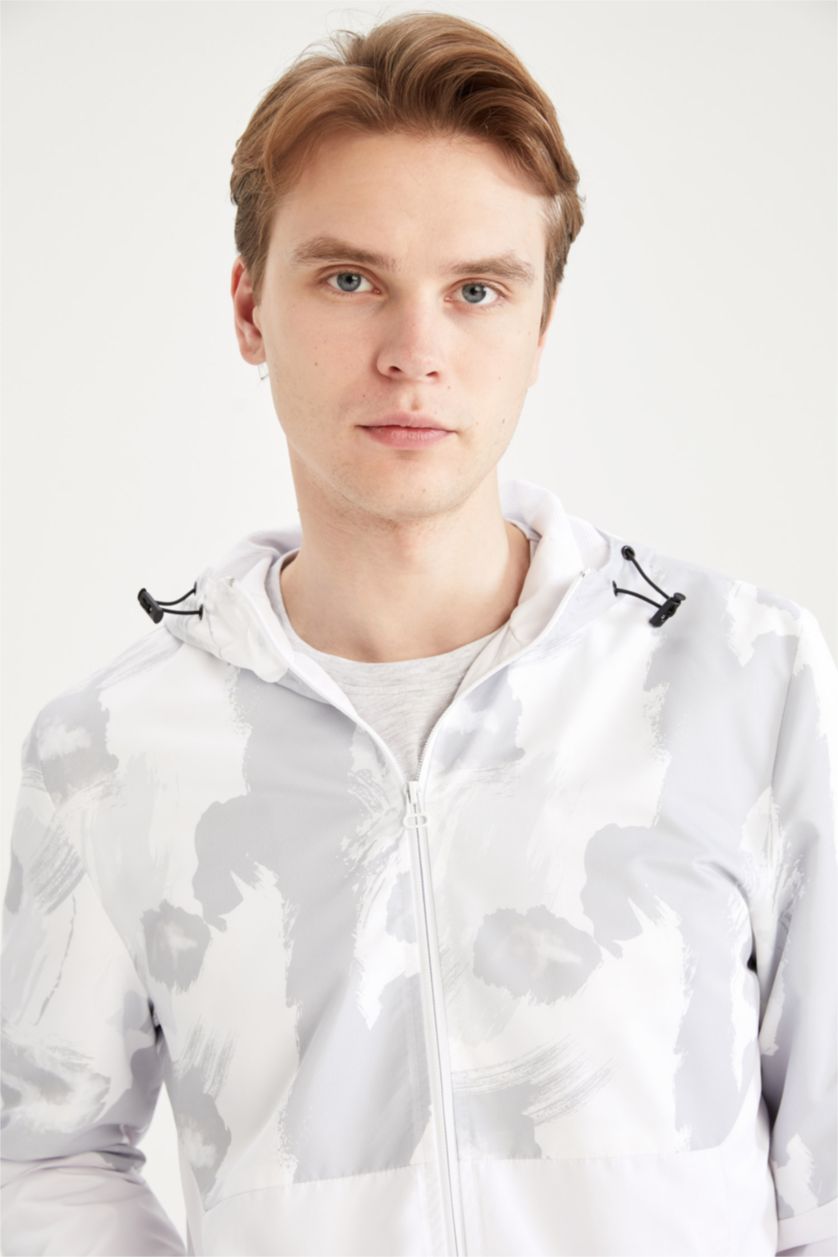 HOMME Blanc Manteau fin déperlant saisonnier à capuche coupe slim