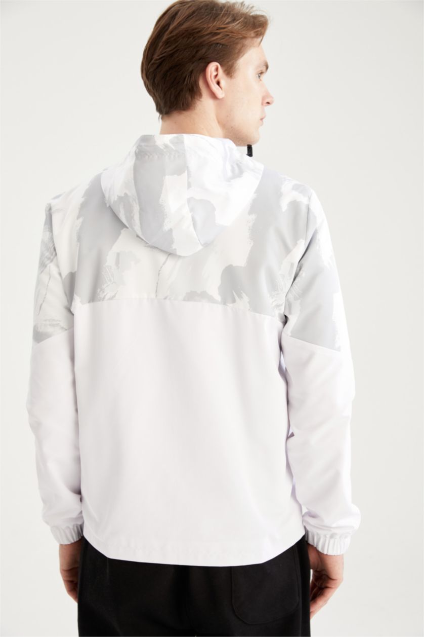 HOMME Blanc Manteau fin déperlant saisonnier à capuche coupe slim