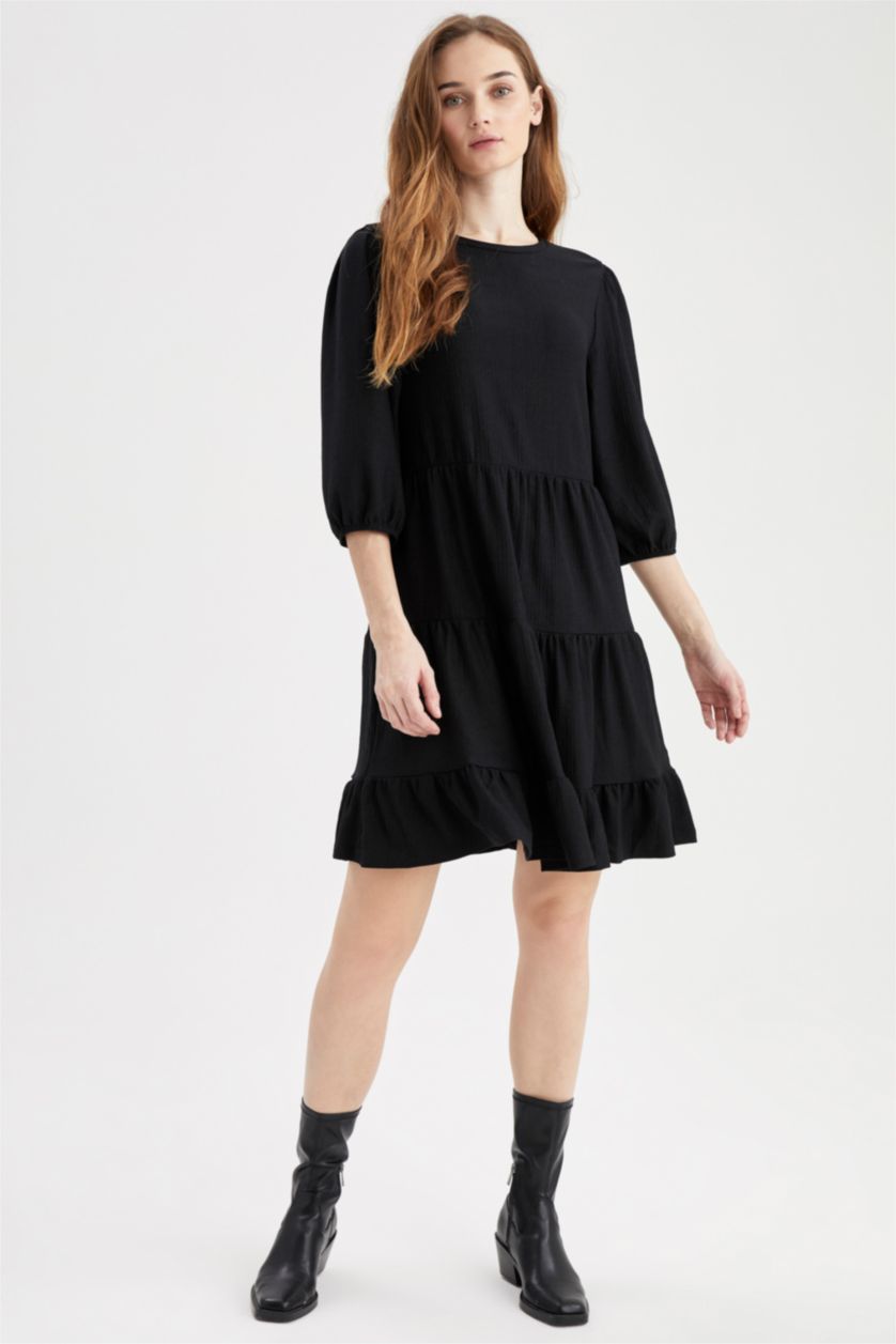 نساء أسود فستان صيفي قصير بأكمام نصف بالون مكشكش