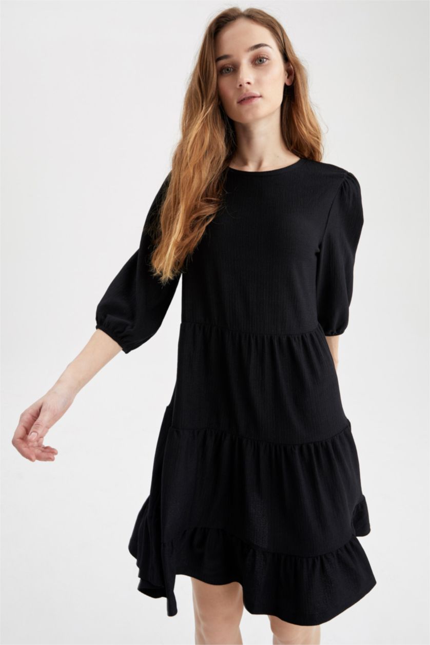 نساء أسود فستان صيفي قصير بأكمام نصف بالون مكشكش