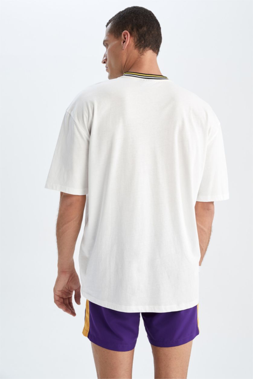 MAN Ecru NBA Los Angeles Lakers Licensed T-Shirt