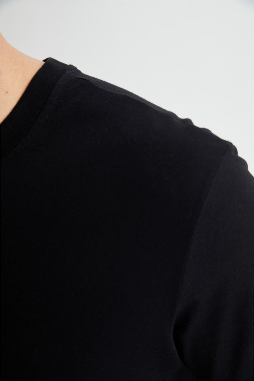 MAN Black New Regular Fit Short Sleeve T-Shirt