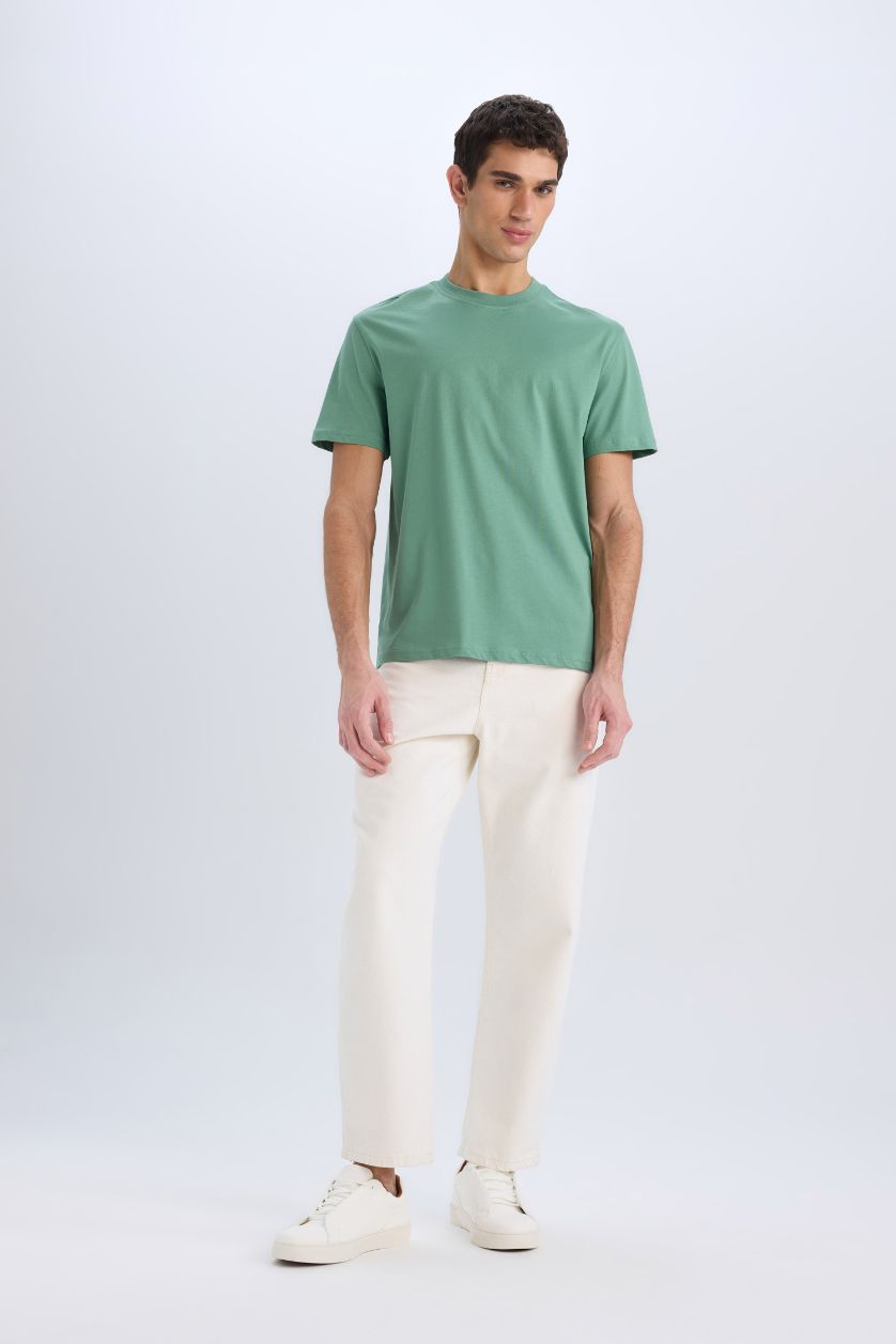 MAN Green New Regular Fit Crew Neck Basic T-Shirt