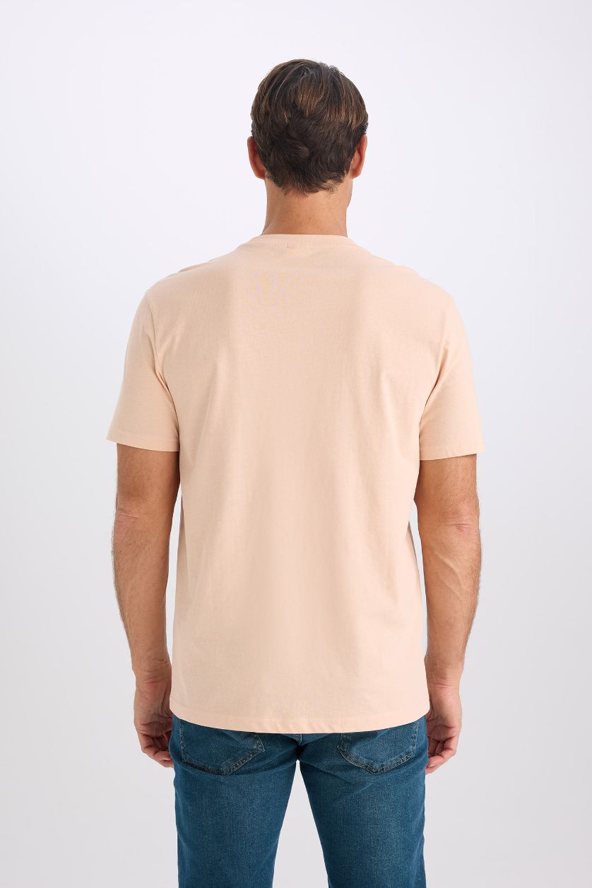 Man Light Pink New Regular Fit Crew Neck Short Sleeve T-Shirt