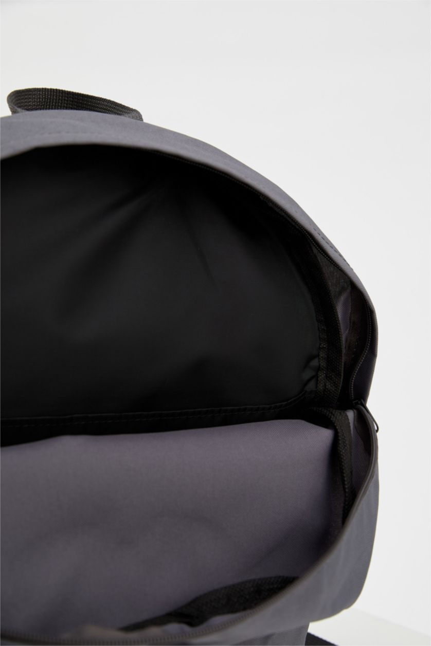 Erkek Gri Sırt Çantası