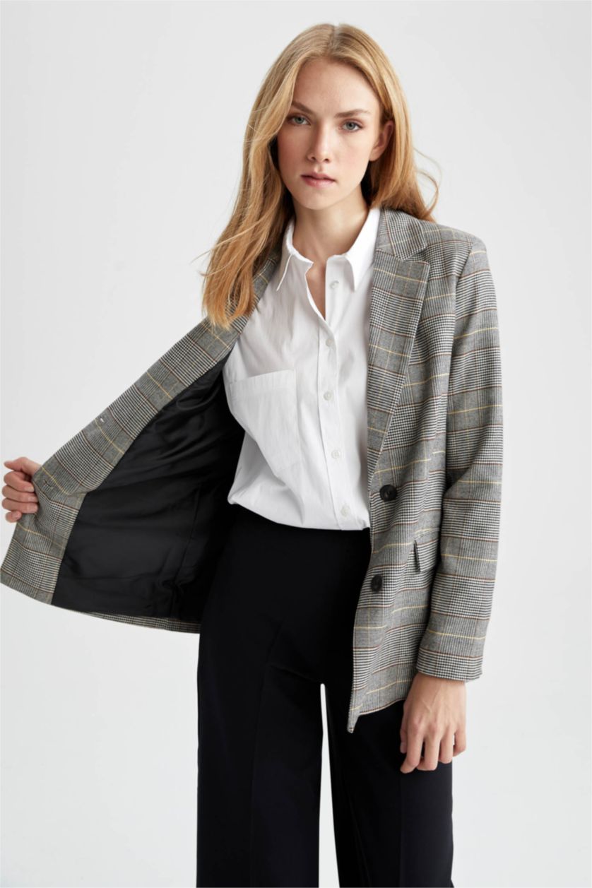 WOMAN Beige Checked Flap Pocket Regular Fit Blazer