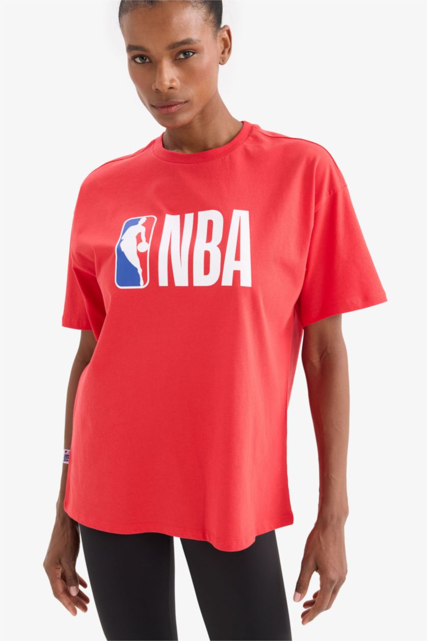 Kadın Kırmızı %100 Pamuk NBA Wordmark Oversize Tişört