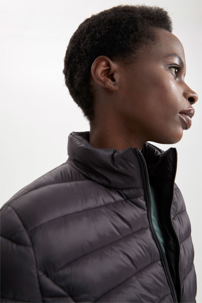 FEMME Noir Puffer Jacket