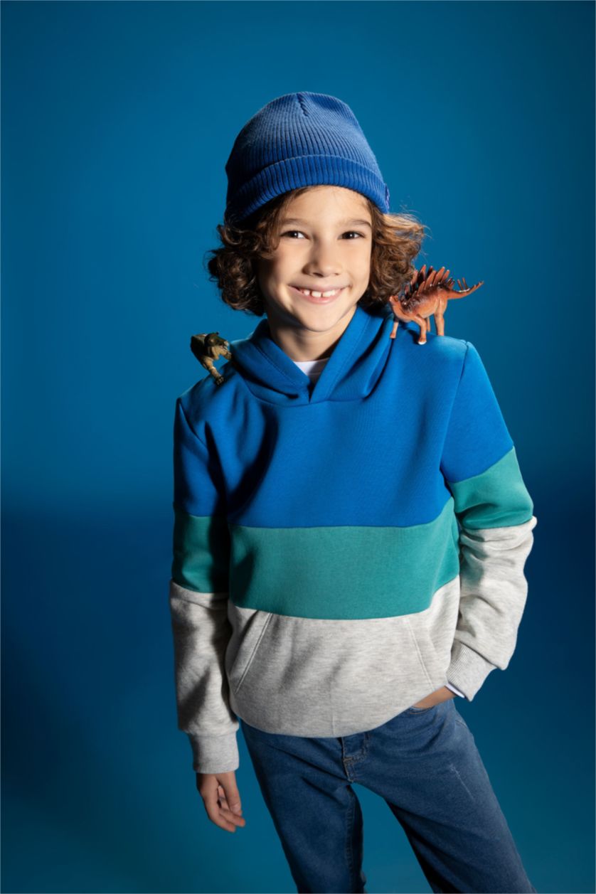 أولاد أزرق فاقع سويت شيرت ولادي بغطاء رأس