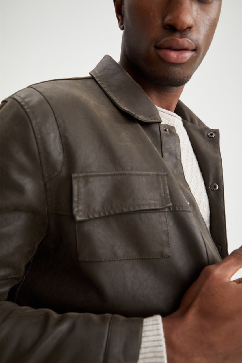 رجال بني فاتح جاكيت جلد صناعي بقصة عادية