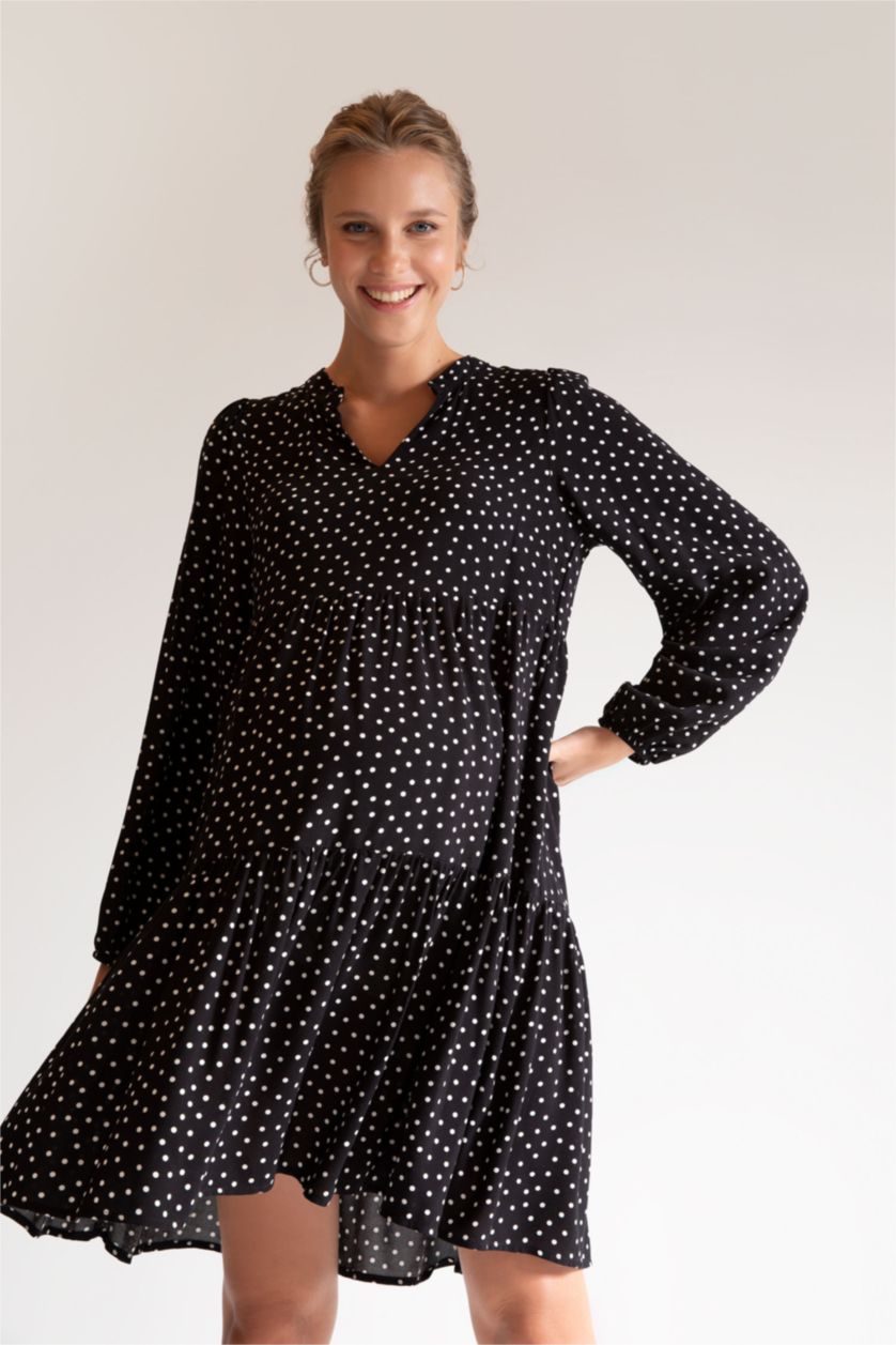 fitted black dress knee length Rena Black Long Sleeve Fitted Mini Dress - 10