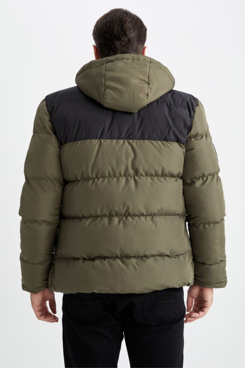 Erkek Haki Regular Fit Kapüşonlu Polar Astarlı Su İtici Şişme Mont