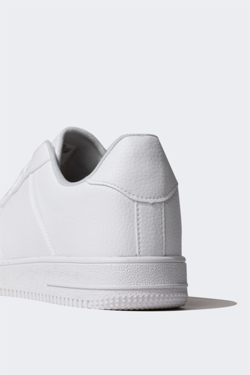 رجال أبيض (000) سنيكرز رجالي جلد صناعي بكعب مسطح برباط