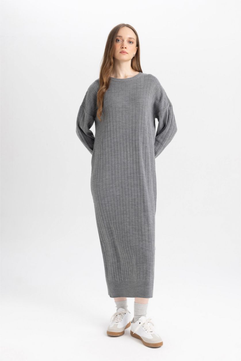 FEMME Anthracite Robe basique en Tricot à Manches Longues et à demi-col roulé Coupe régulière