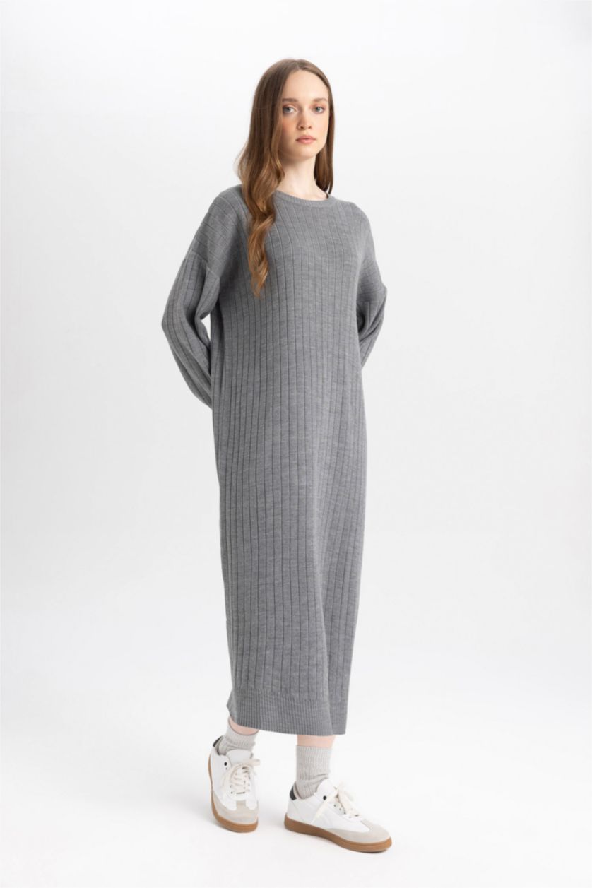 FEMME Anthracite Robe basique en Tricot à Manches Longues et à demi-col roulé Coupe régulière