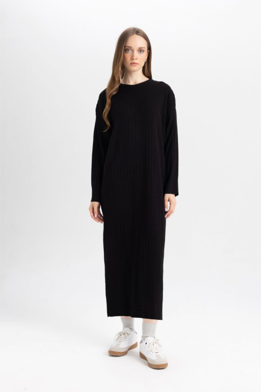 FEMME Noir Robe basique en Tricot à Manches Longues et à demi-col roulé Coupe régulière