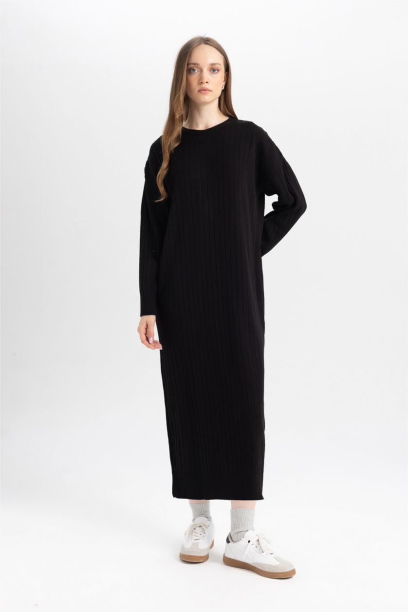 FEMME Noir Robe basique en Tricot à Manches Longues et à demi-col roulé Coupe régulière