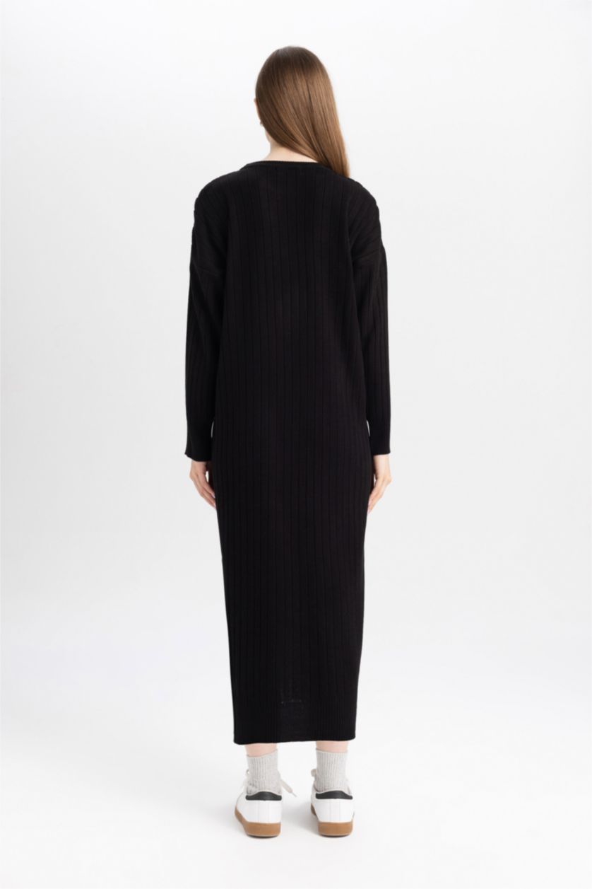 FEMME Noir Robe basique en Tricot à Manches Longues et à demi-col roulé Coupe régulière