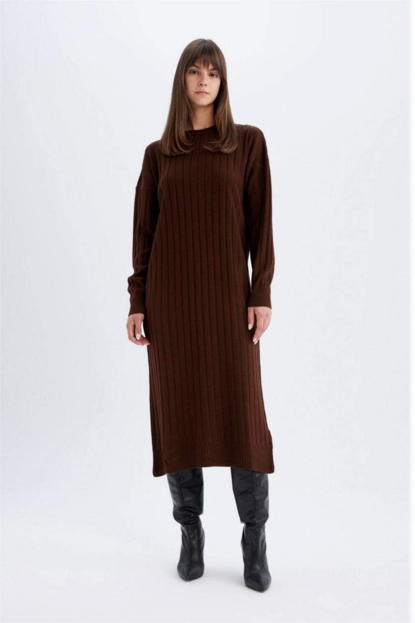 Kadın Kahve Regular Fit Yarım Balıkçı Yaka Basic Düz Uzun Kollu Triko Elbise