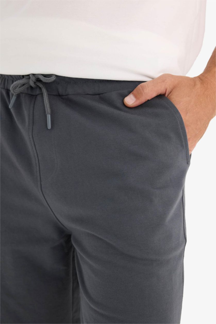 رجال أنثرا Slim Fit Thin Sweatshirt Fabric Shorts