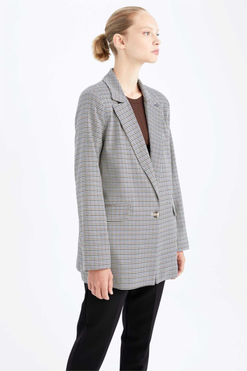 Kadın Bej Regular Fit Kareli Tek Düğmeli Blazer Ceket