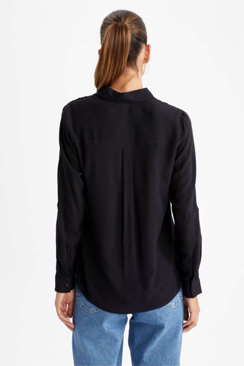 نساء أسود قميص كم طويل وقصة عادية