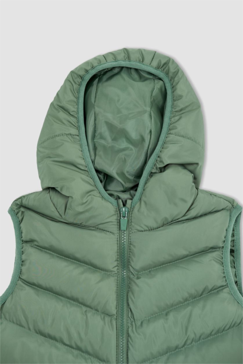 Erkek Çocuk - Genç Erkek Yeşil Erkek Çocuk Kapüşonlu Mevsimlik Şişme Yelek
