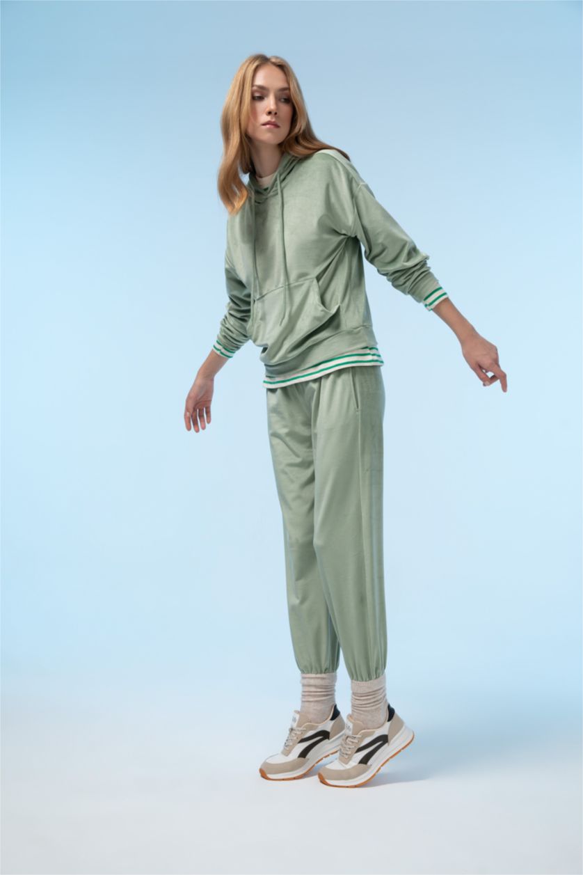 Kadın Açık Yeşil Jogger Fıt Kadife Pantolon