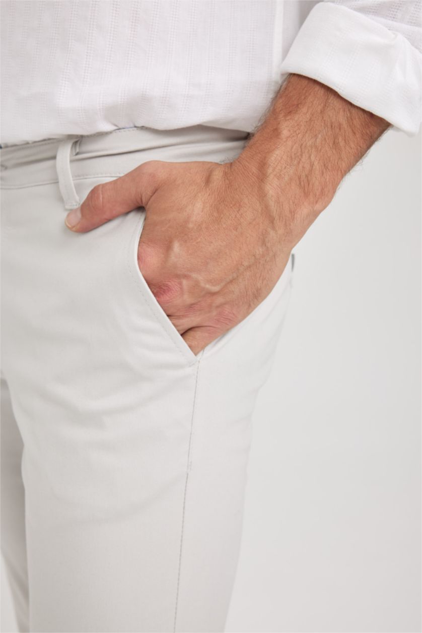 HOMME Beige Pantalon Chino Coupe Slim