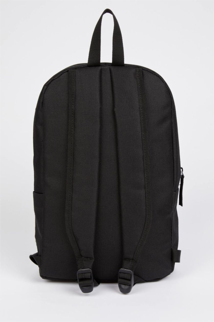 أولاد أسود شنطة ظهر