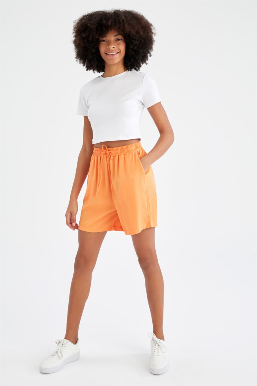 FEMME Orange Short en viscose à poches coupe décontractée