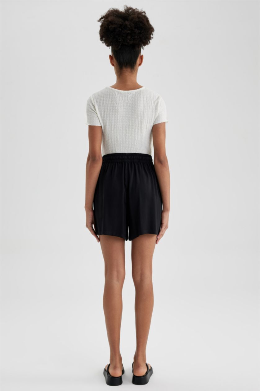 FEMME Noir Short en Viscose Taille normale à Coupe décontractée