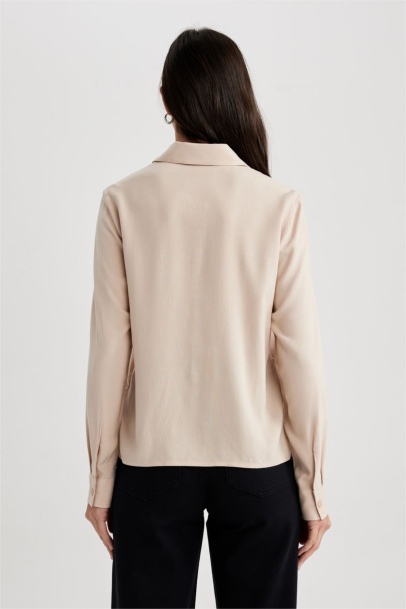 FEMME Beige Chemise classique basique à manches longues