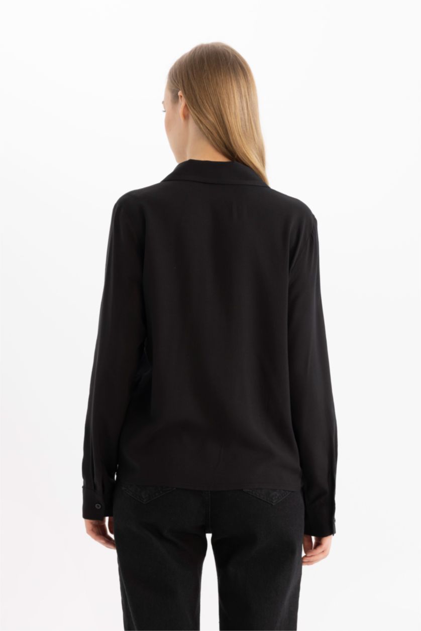 نساء أسود قميص بيزك قصة عادية ردن طويل