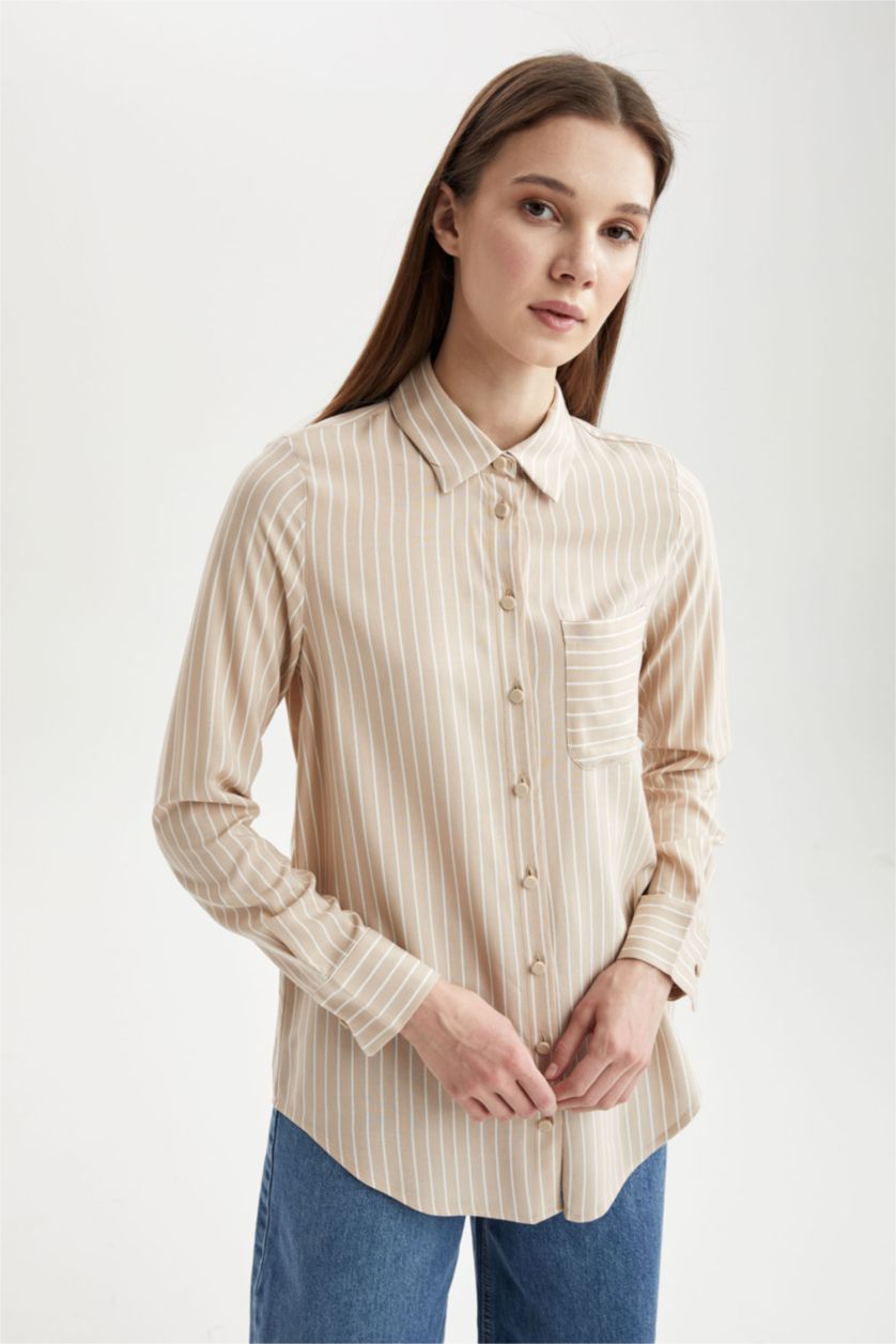 FEMME Beige Tunique chemise à manches longues rayée de coupe régulière