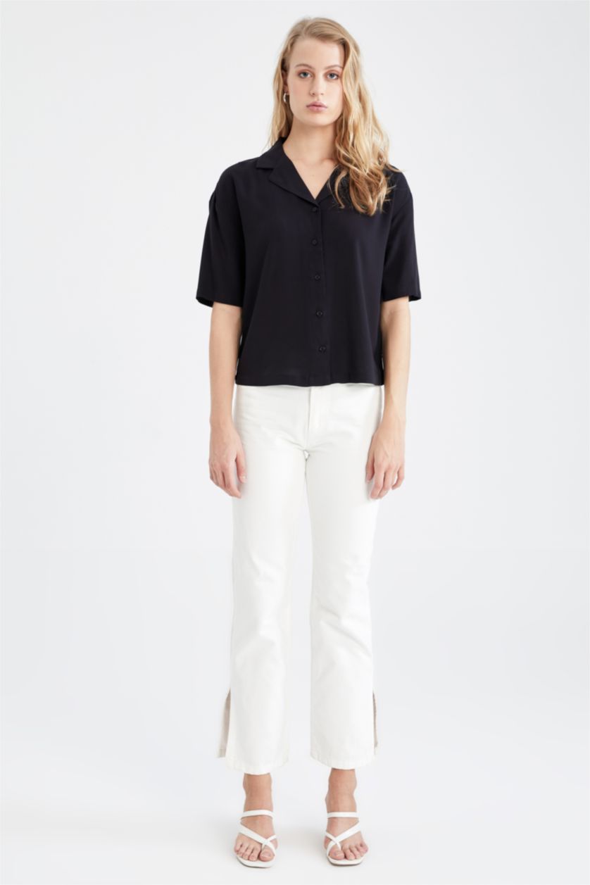 FEMME Noir Chemise à manches courtes et col rond coupe classique