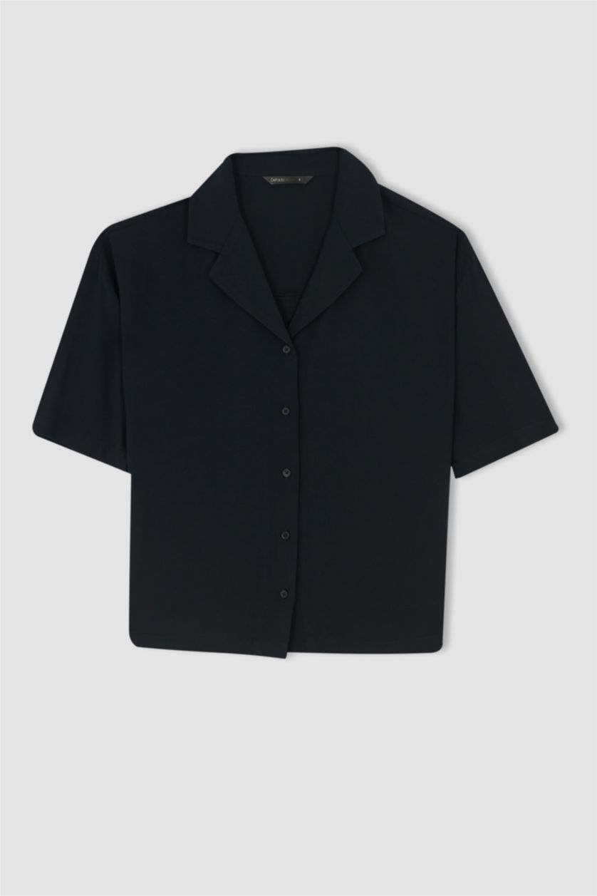 FEMME Noir Chemise à manches courtes et col rond coupe classique