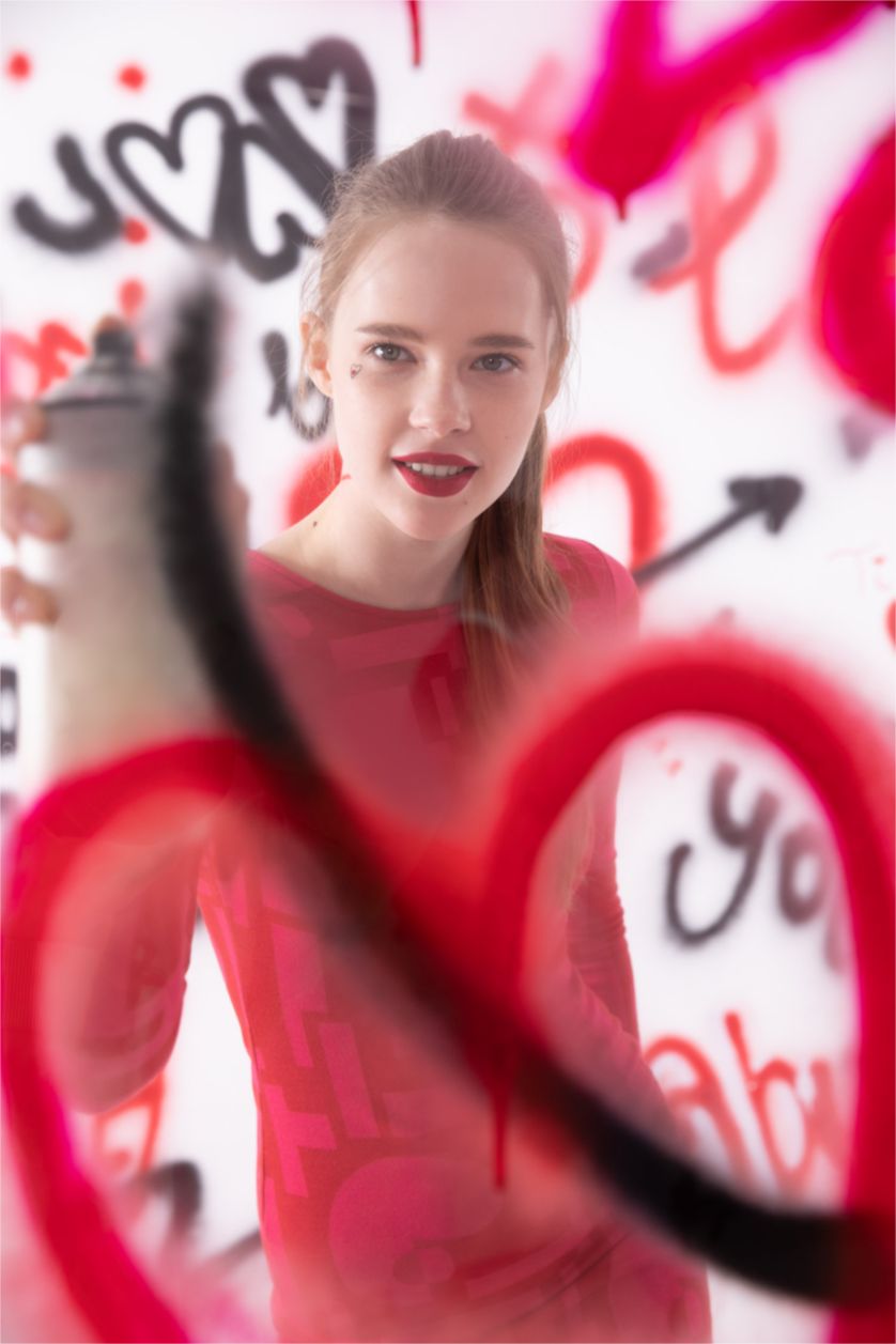 FEMME Rouge Mini-robe moulante à manches longues et dos nu à motif Saint-Valentin