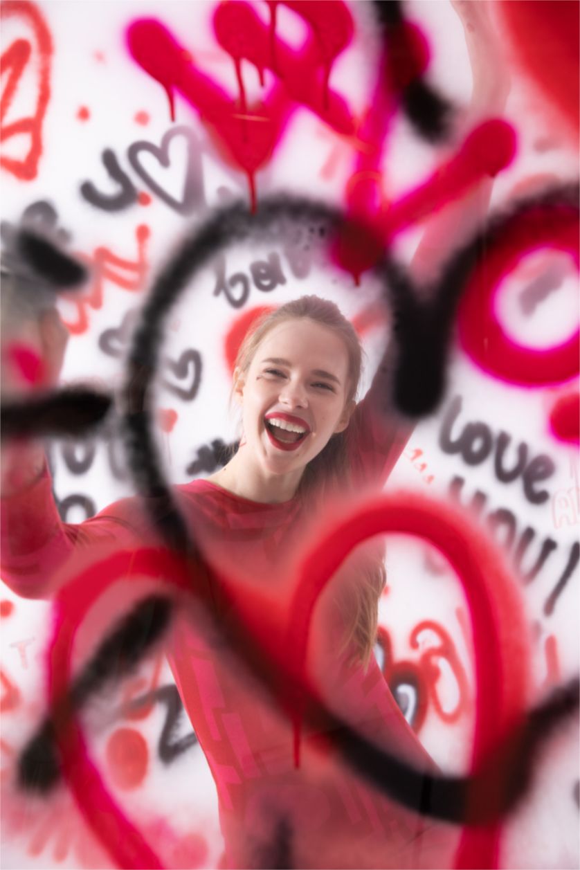 FEMME Rouge Mini-robe moulante à manches longues et dos nu à motif Saint-Valentin